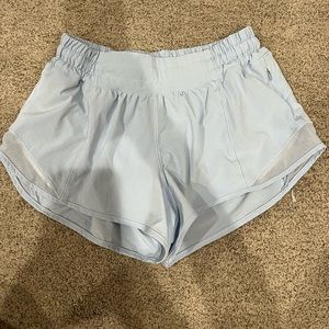 Lululemon hotty hot 2.5 shorts blue linen
